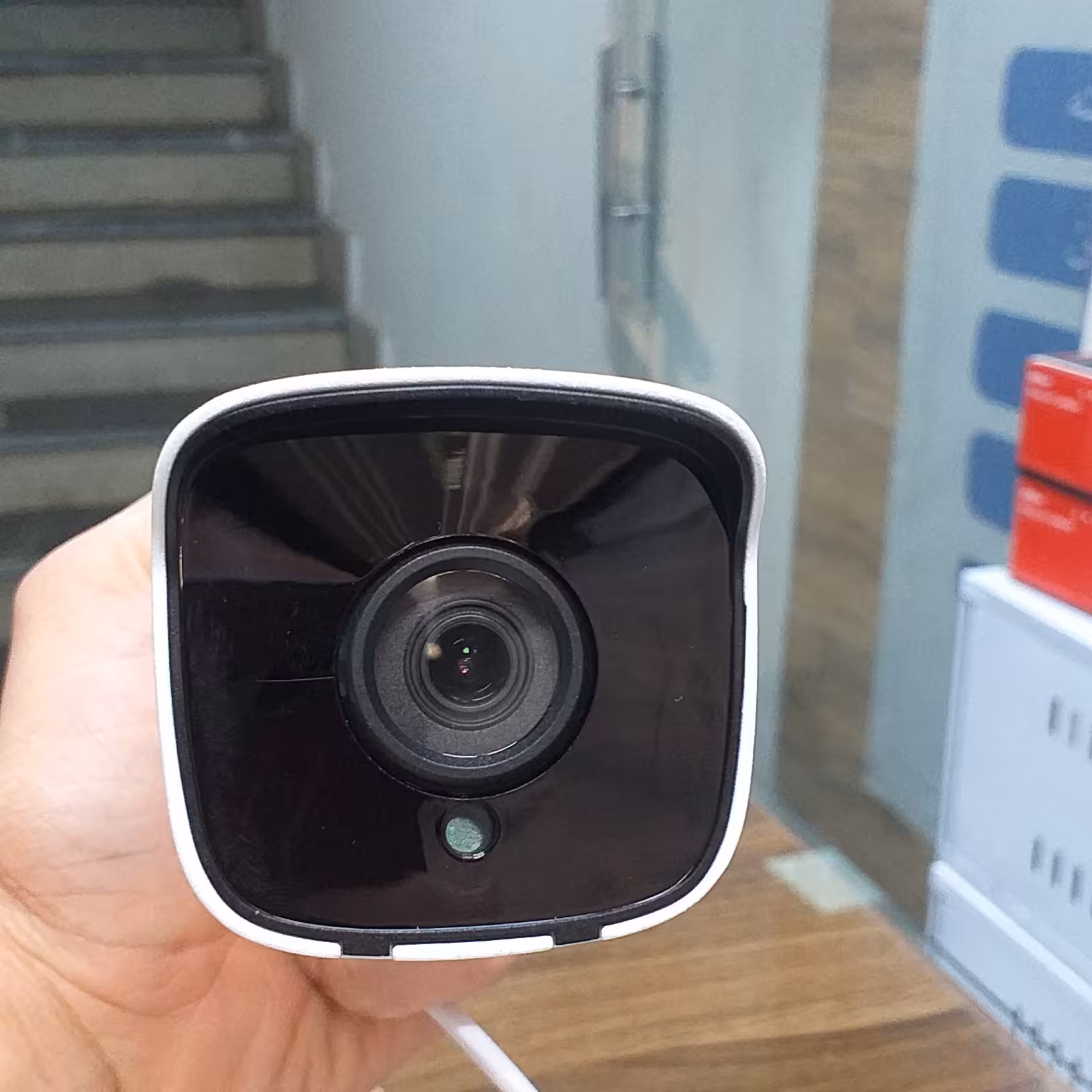 دوربین مداربسته بولت هایتک مدل ht-8338

