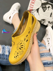 کلاسیک زنانه. پاخور شیک