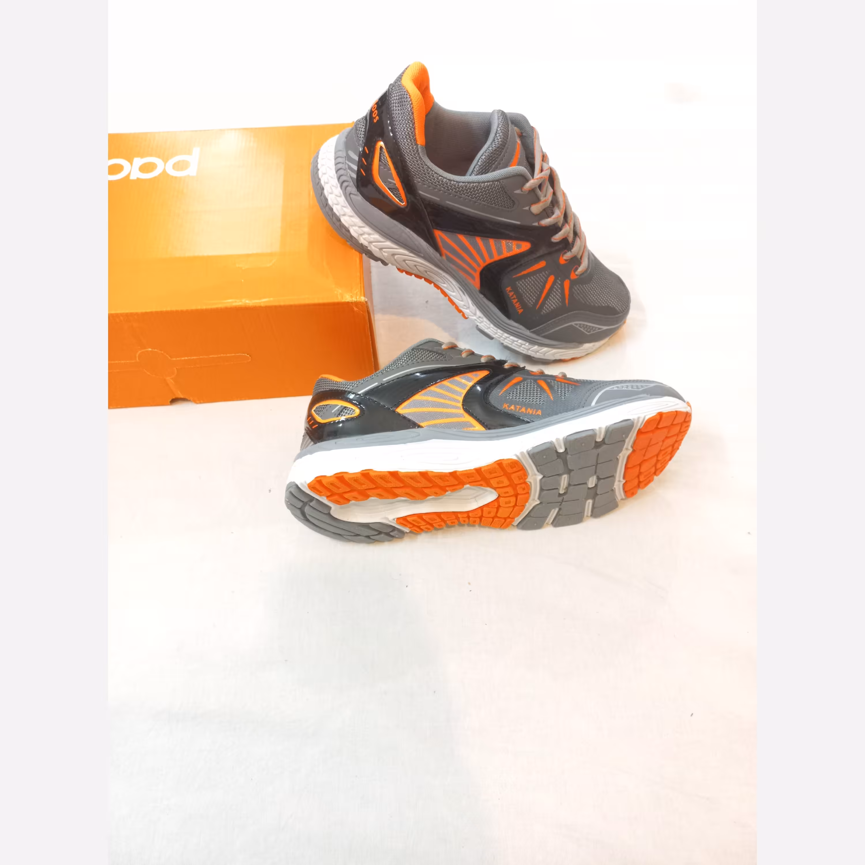 کفش پیاده روی مردانه