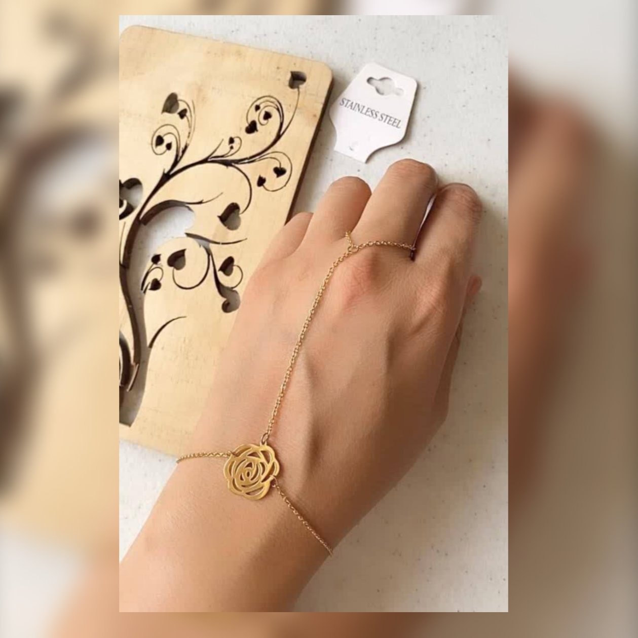 تمیمه استیل بسیار زیبا (رنگ ثابت)  کاملا مشابه با طلا