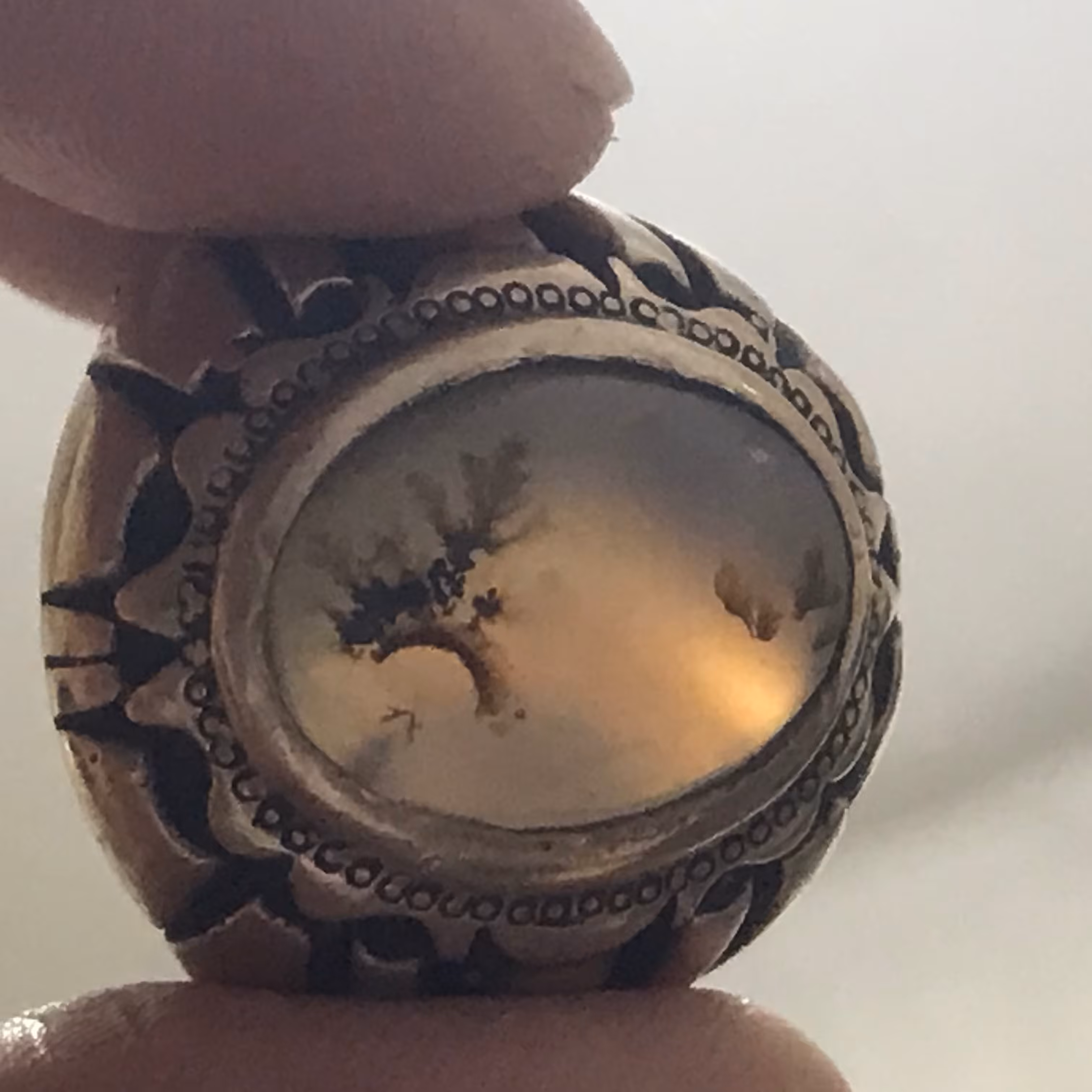 انگشتر شجر منظره خوش طرح با نگین کهنه و رکاب فاخر