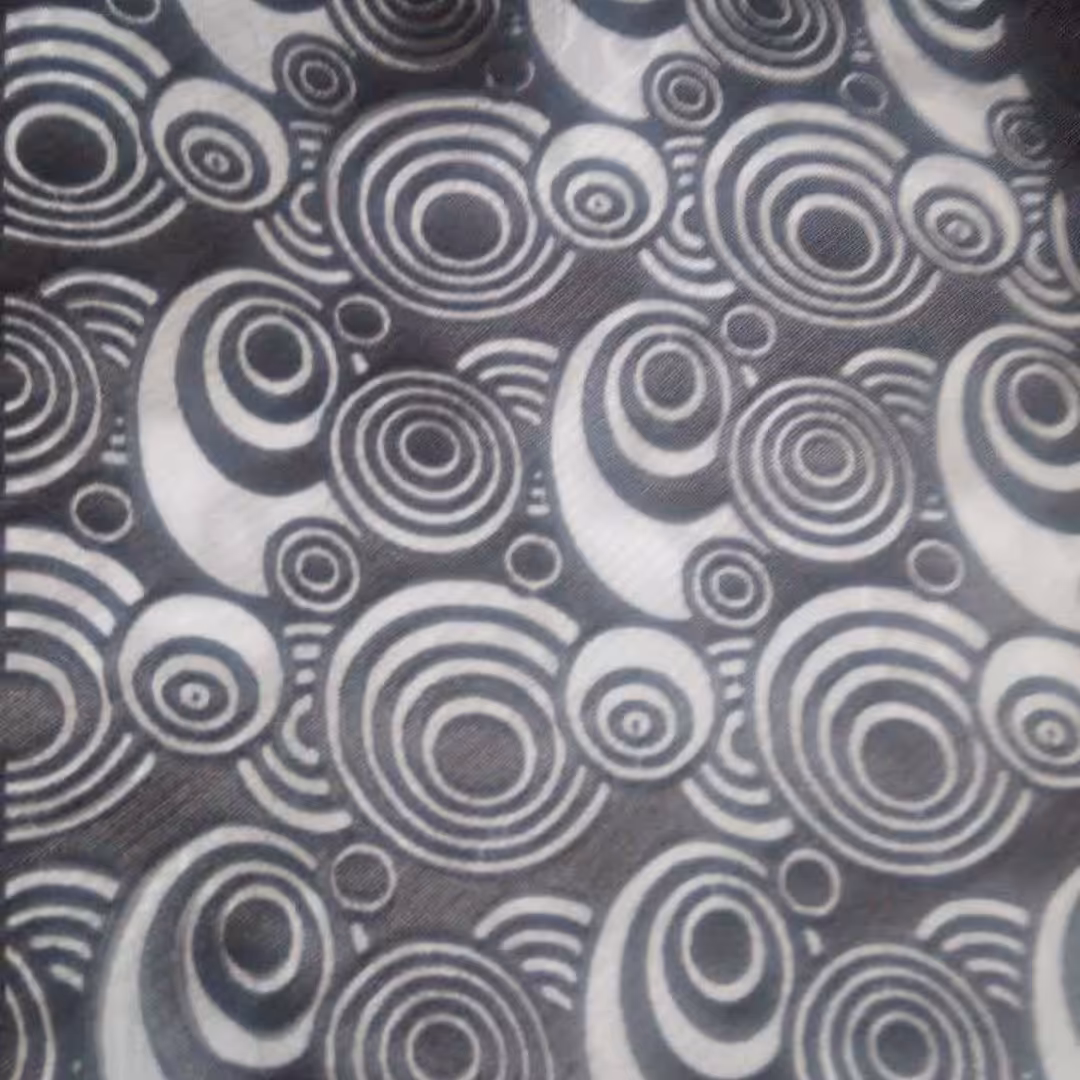   پارچه ی چادر مشکی حریر مطلسی کر ه ای 