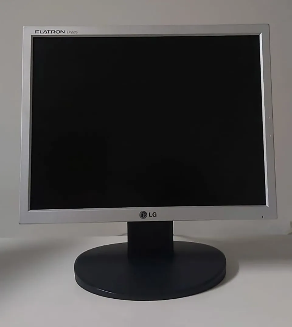 مانیتور 15 اینچ LCD ال جی مدل L1552S(استوک) - تکنو لینک 148