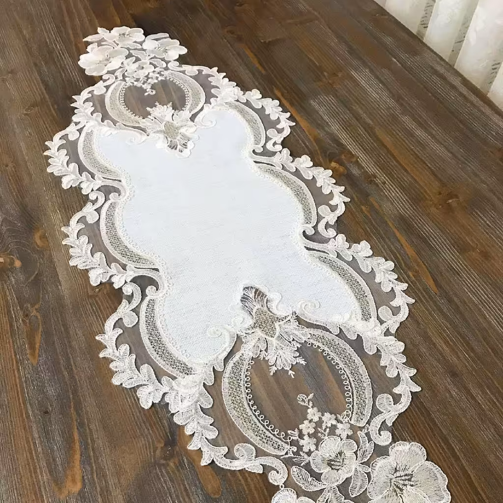 رانر غذاخوری  رومیزی مخمل و دانتل مدل رز 