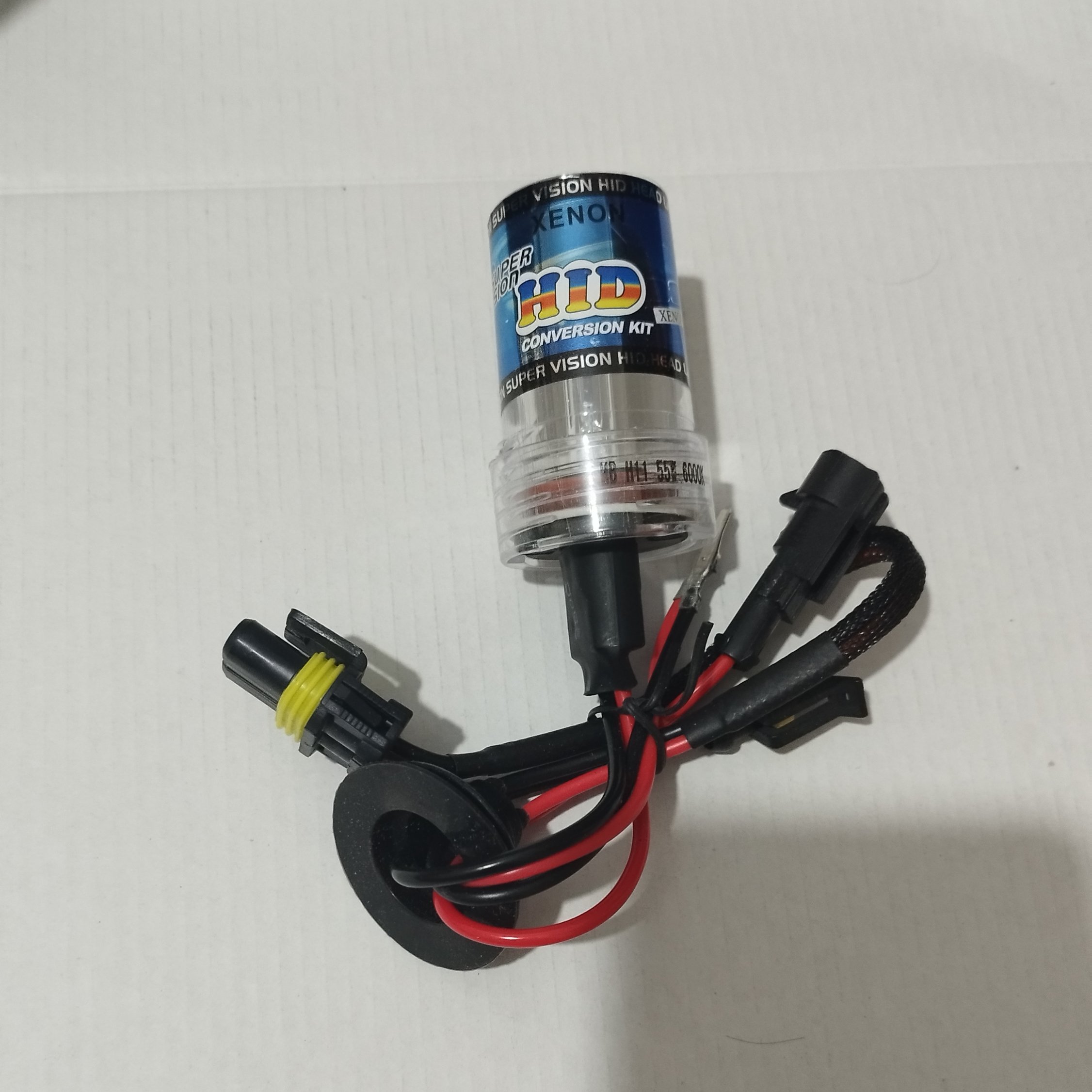 لامپ زنون تکی یدکی بدون ترانس بسته یک عددی پایه h3 H3 رنگ سفید 