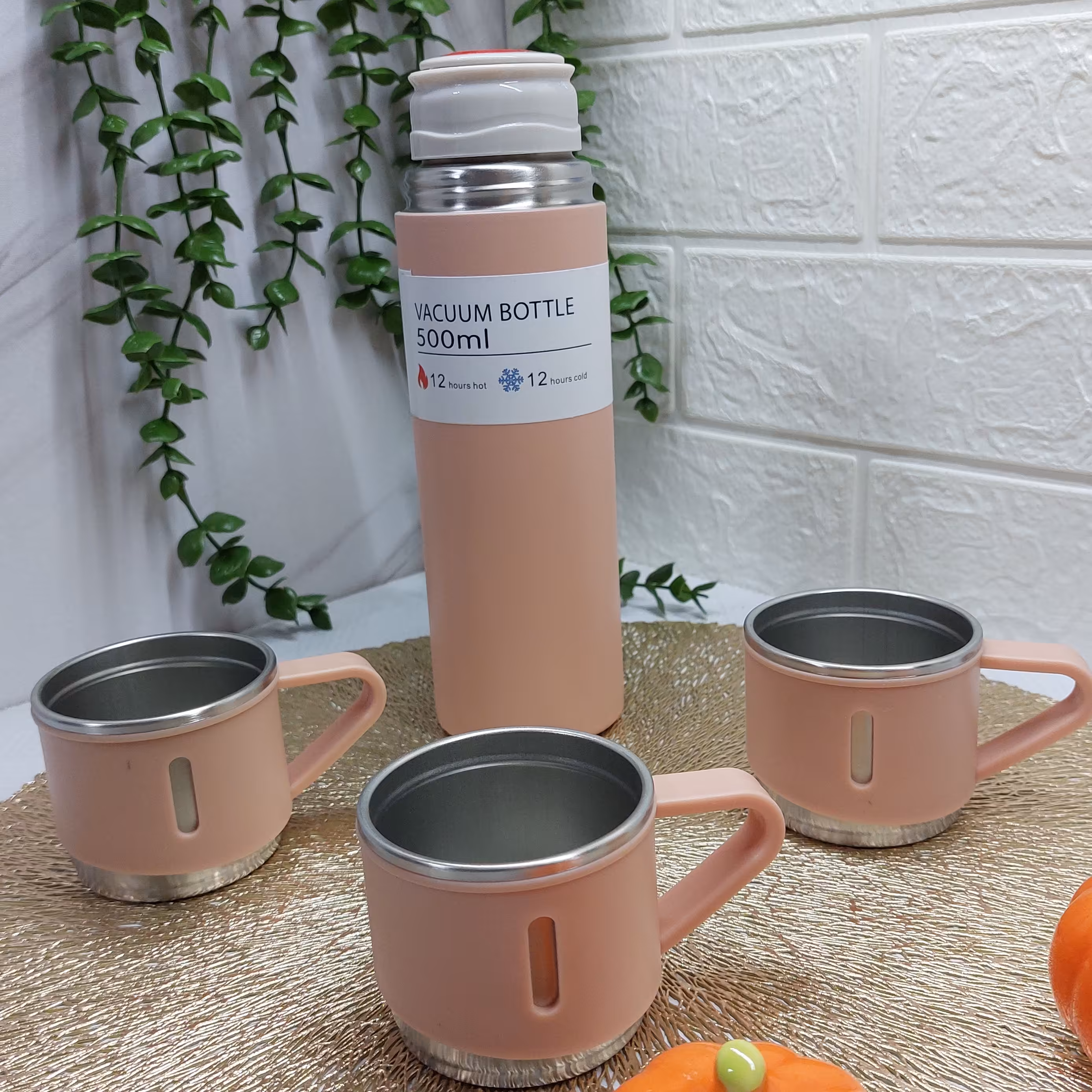 فلاسک سه لیوان دار با جعبه کادویی وارداتی 