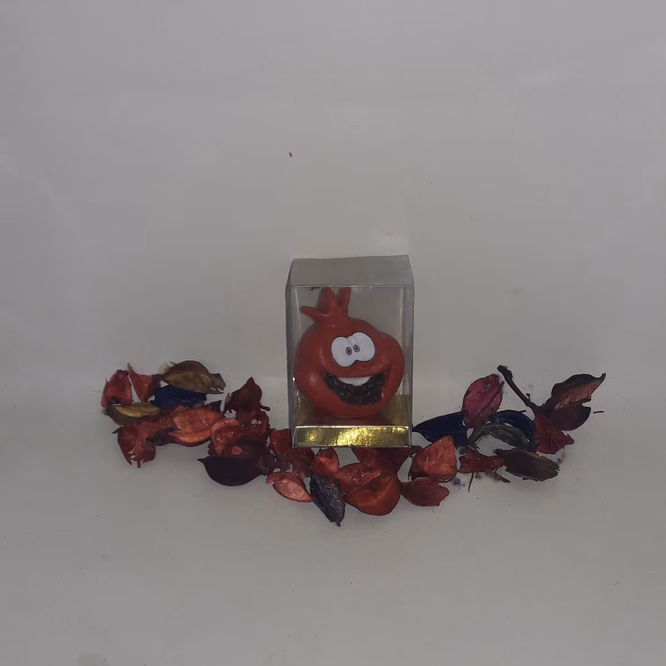 شمع دکوری طرح انار مخصوص شب یلدا 