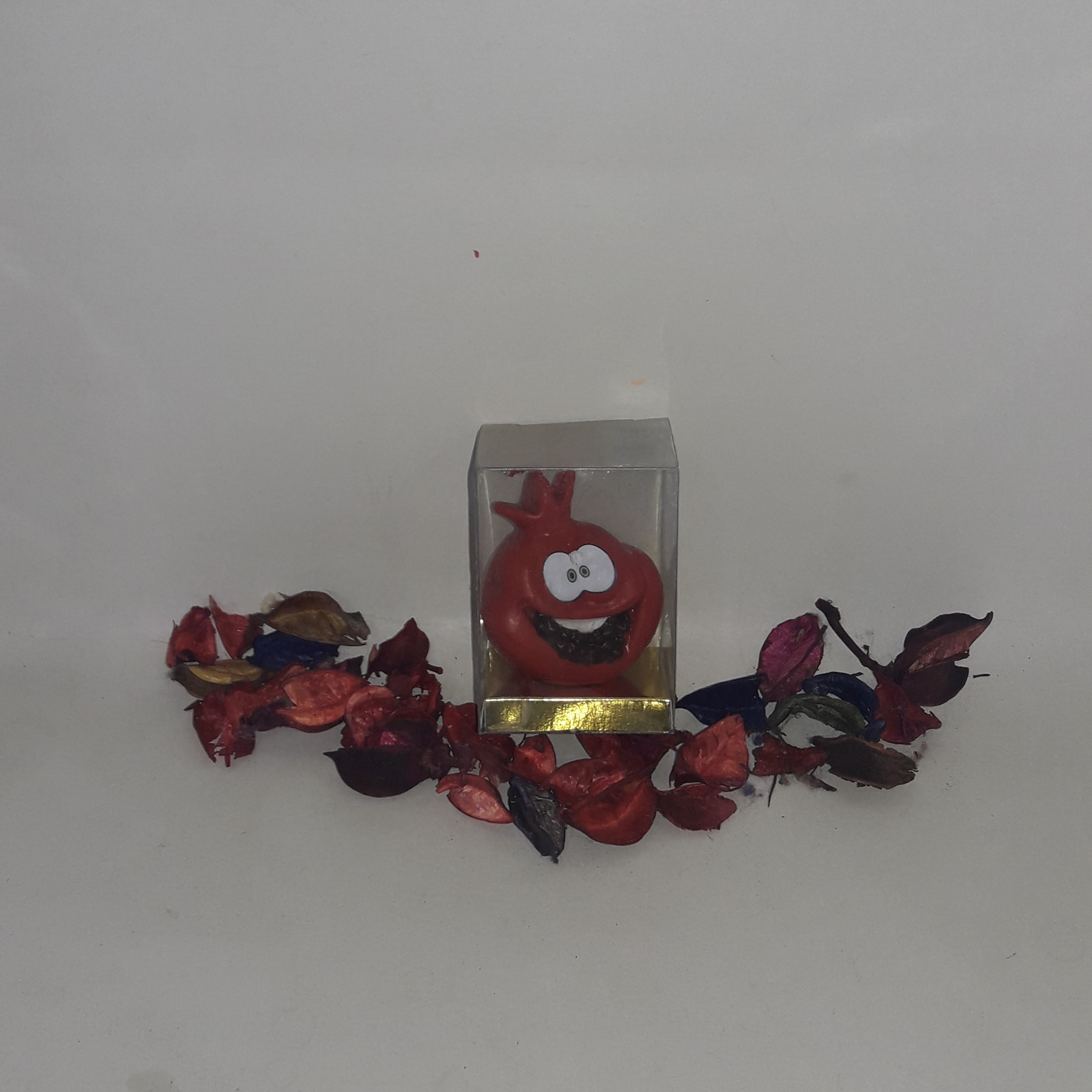 شمع دکوری طرح انار مخصوص شب یلدا 