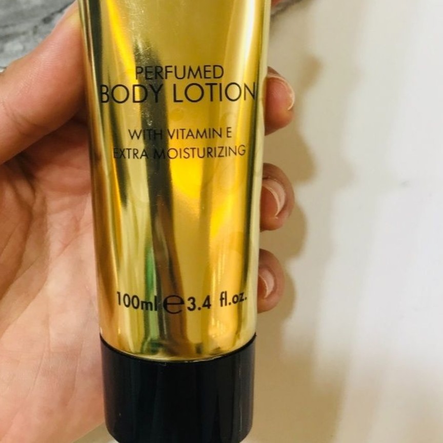لوسیون بدن bliss فارماسی بعد حمام طراوت و شادابی را به شما باز می گرداند با بوی انگور و جوز و شکلات همره ویتامین ای