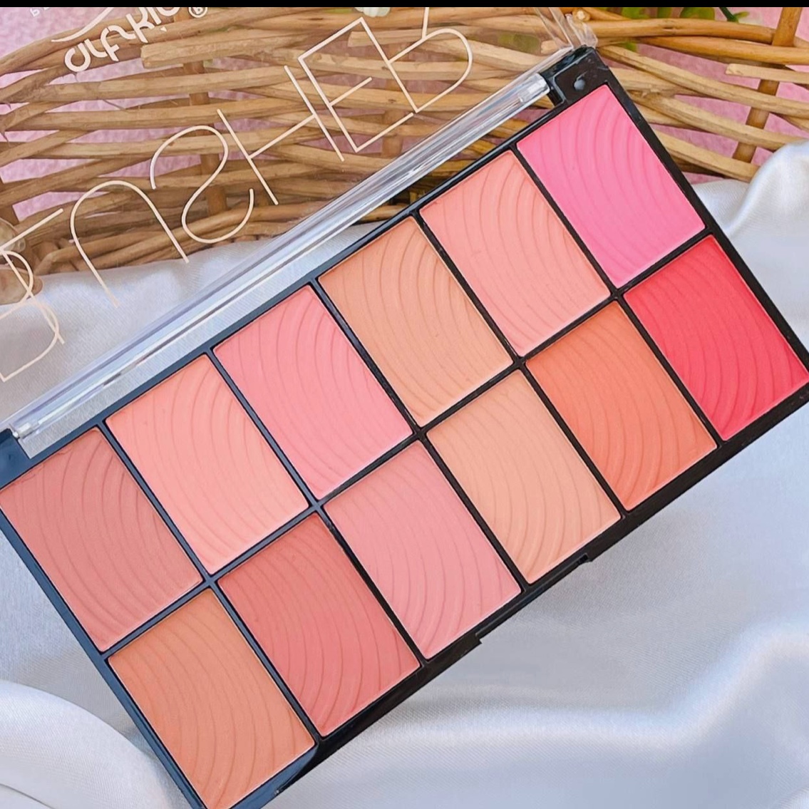 پالت رژگونه 12 رنگ اورجینال چندکاره آرت اسکین 