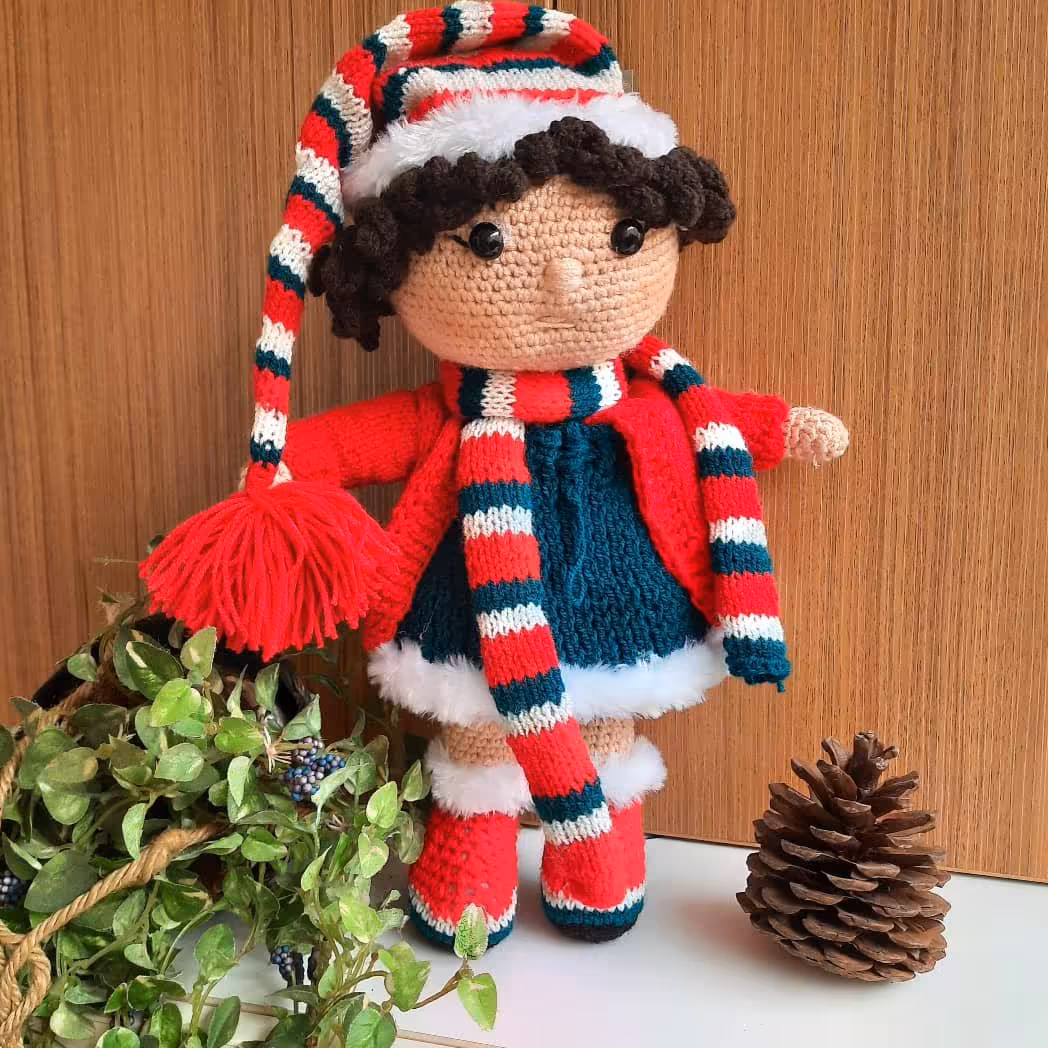 عروسک بافتنیدختر یلدا