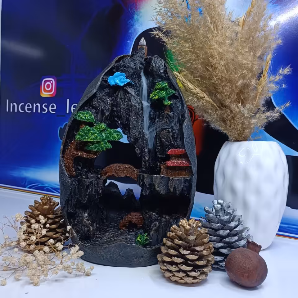 مجسمه عود آبشاری صخره ای بزرگ