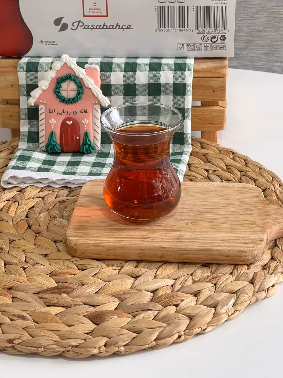 استکان کمر باریک پاشاباغچه- مدل آرورا