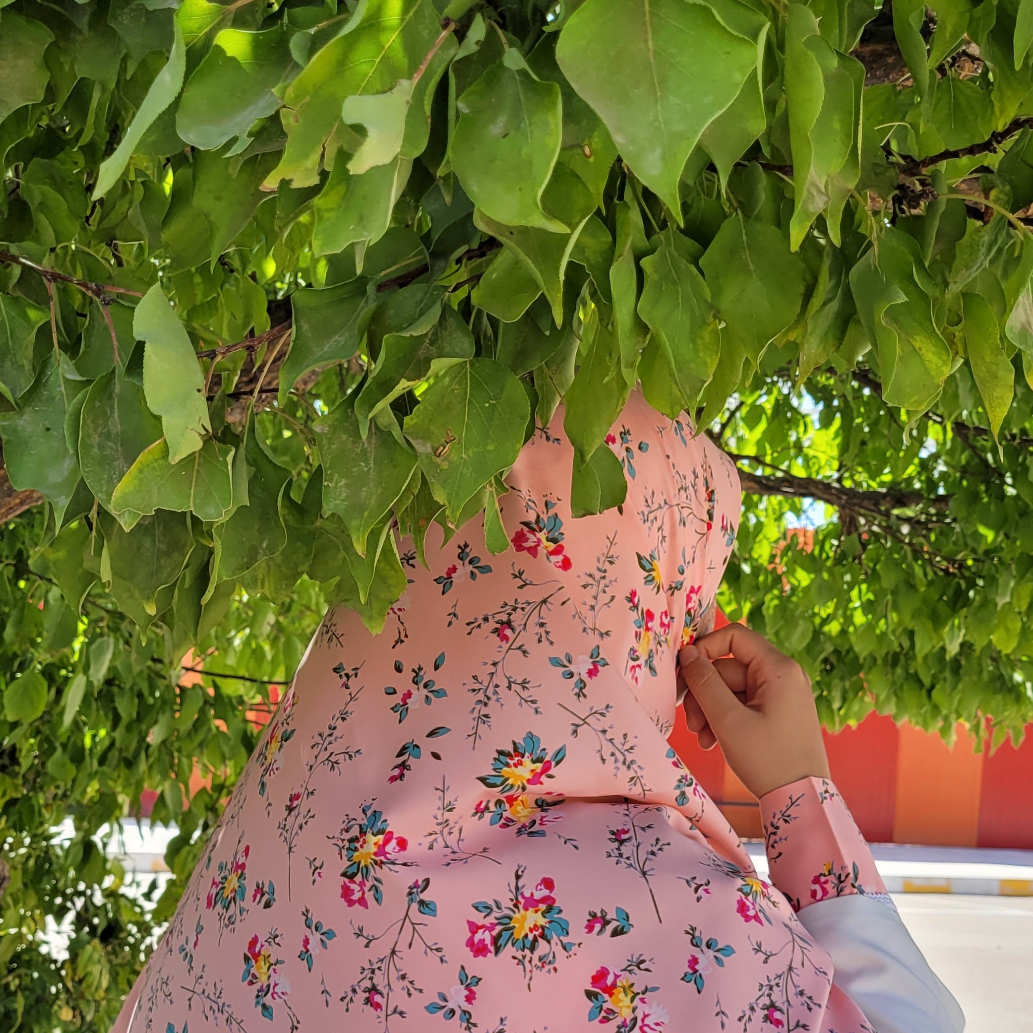 ست روسری و ساق دست کرپ کریستال صورتی