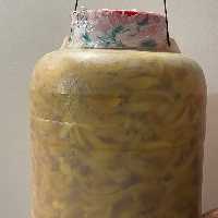 ترشی انبه زعفرانی 25 کیلویی