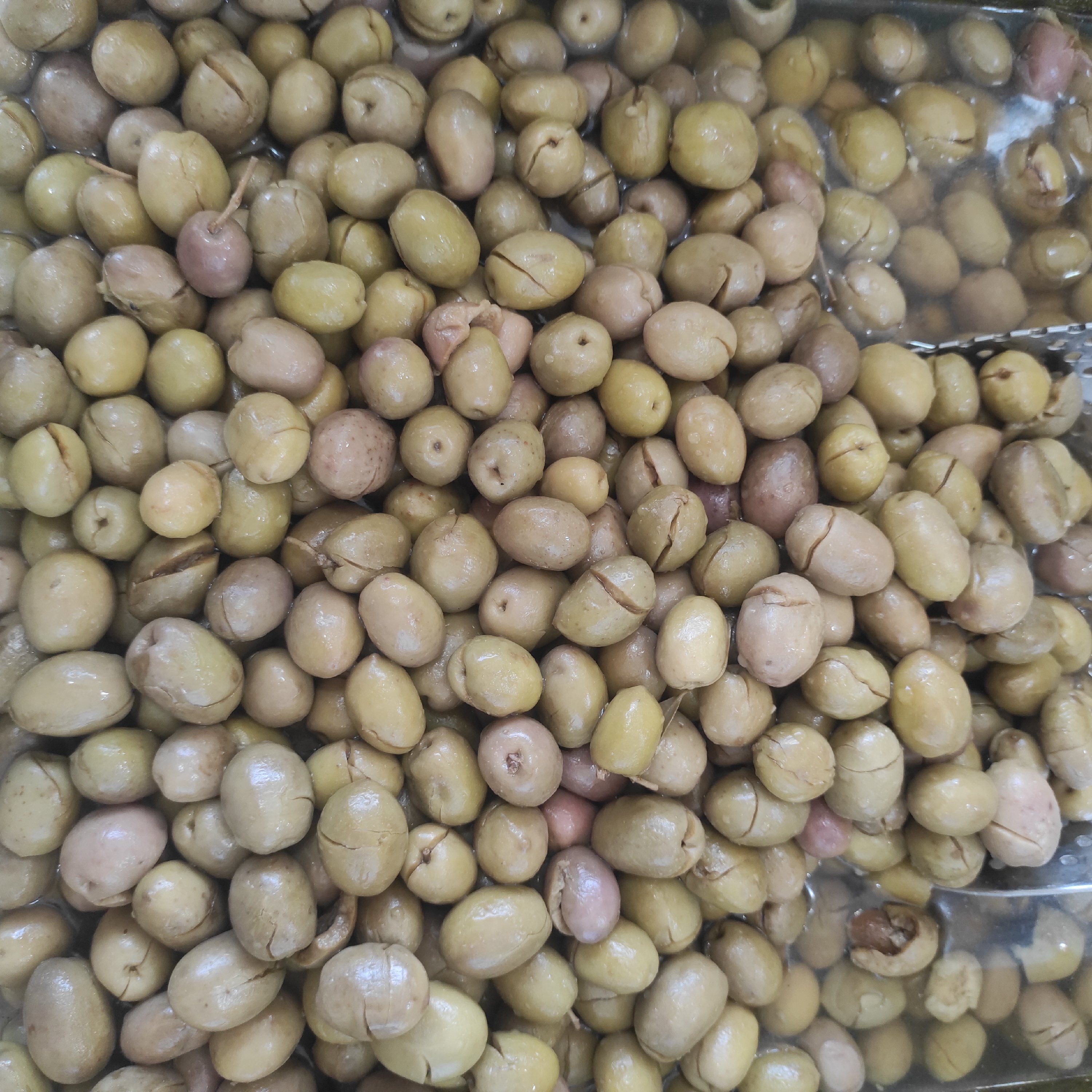 زیتون شکسته سنتی(1000گرم)