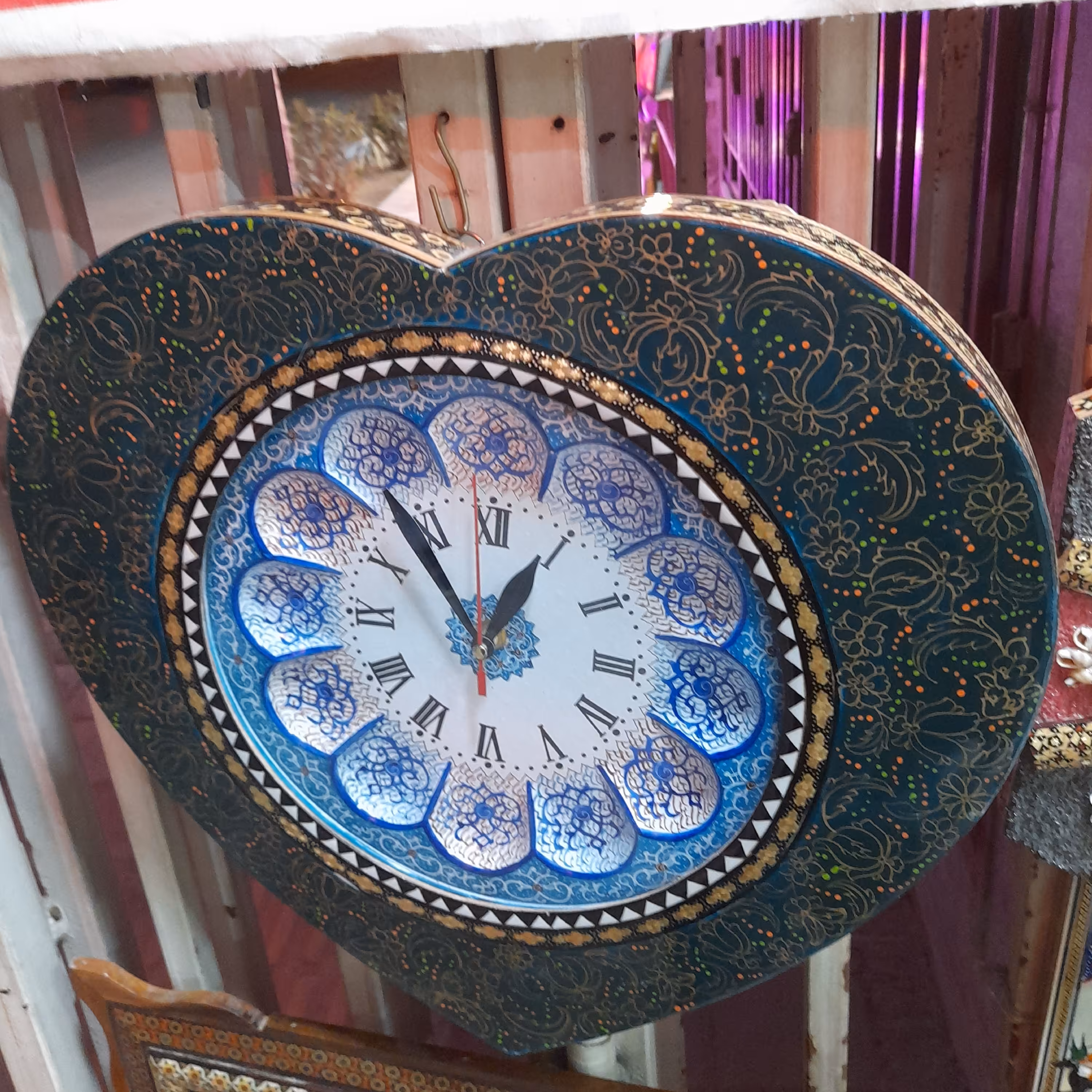 ساعت قلبی خاتم کاری با صفحه ی مینا  سایز بزرگ