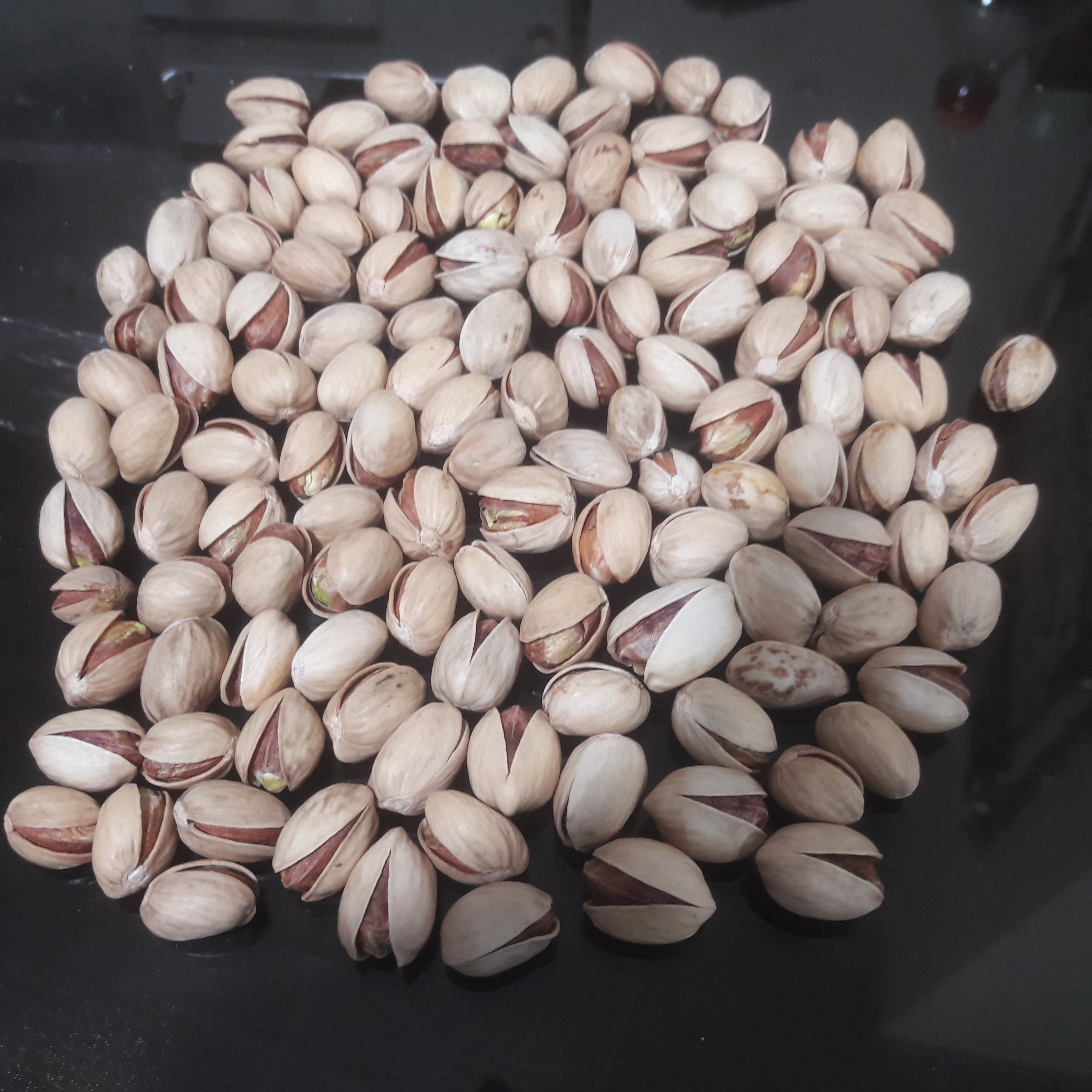 پسته فندقی درجه یک
