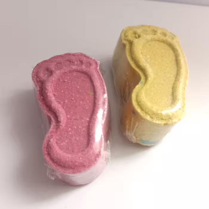 بمب حمام کوکتل پدیکور پا (کاهش خستگی.رفع ترک پا.رفع خشکی.نرم کننده)