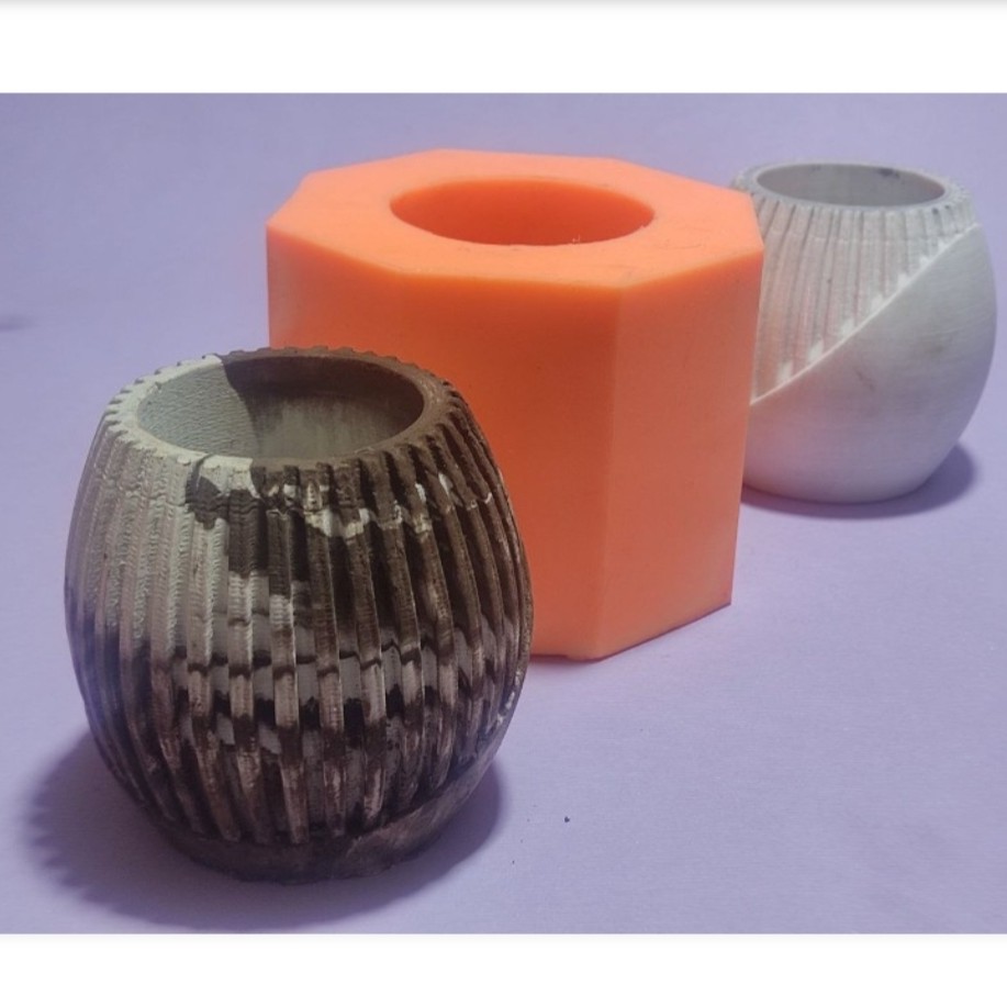 قالب سیلیکونی گلدان مدل 5083سایز 10در8 مناسب برای سنگ مصنوعی 