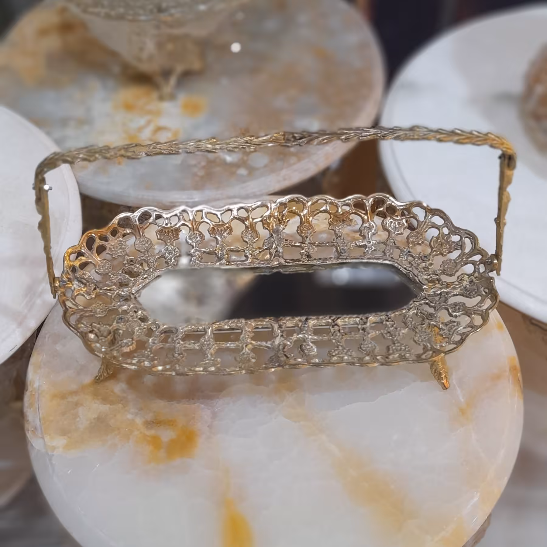 شیرینی خوری دسته دار و کف آینه داربرنزی 