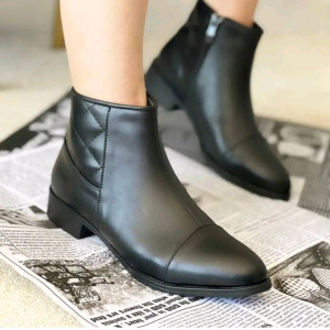 کفش نیم ساق