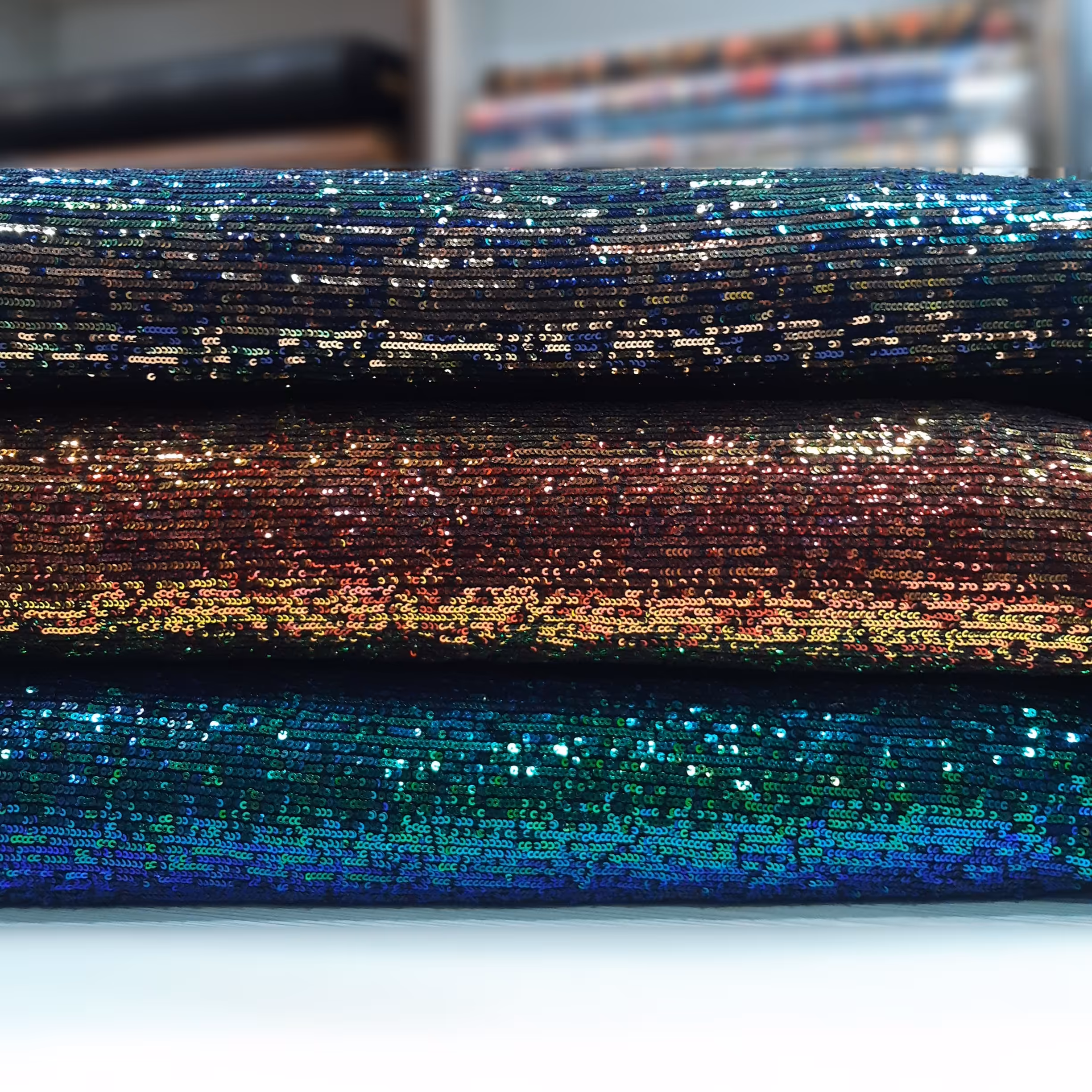 پارچه مجلسی پولکی هفت رنگ اتمام موجودی