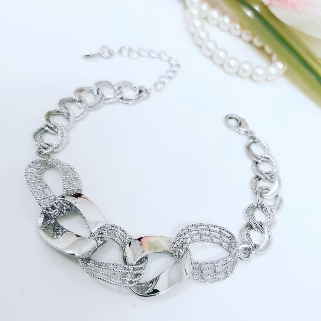 دستبند مشابه طلا