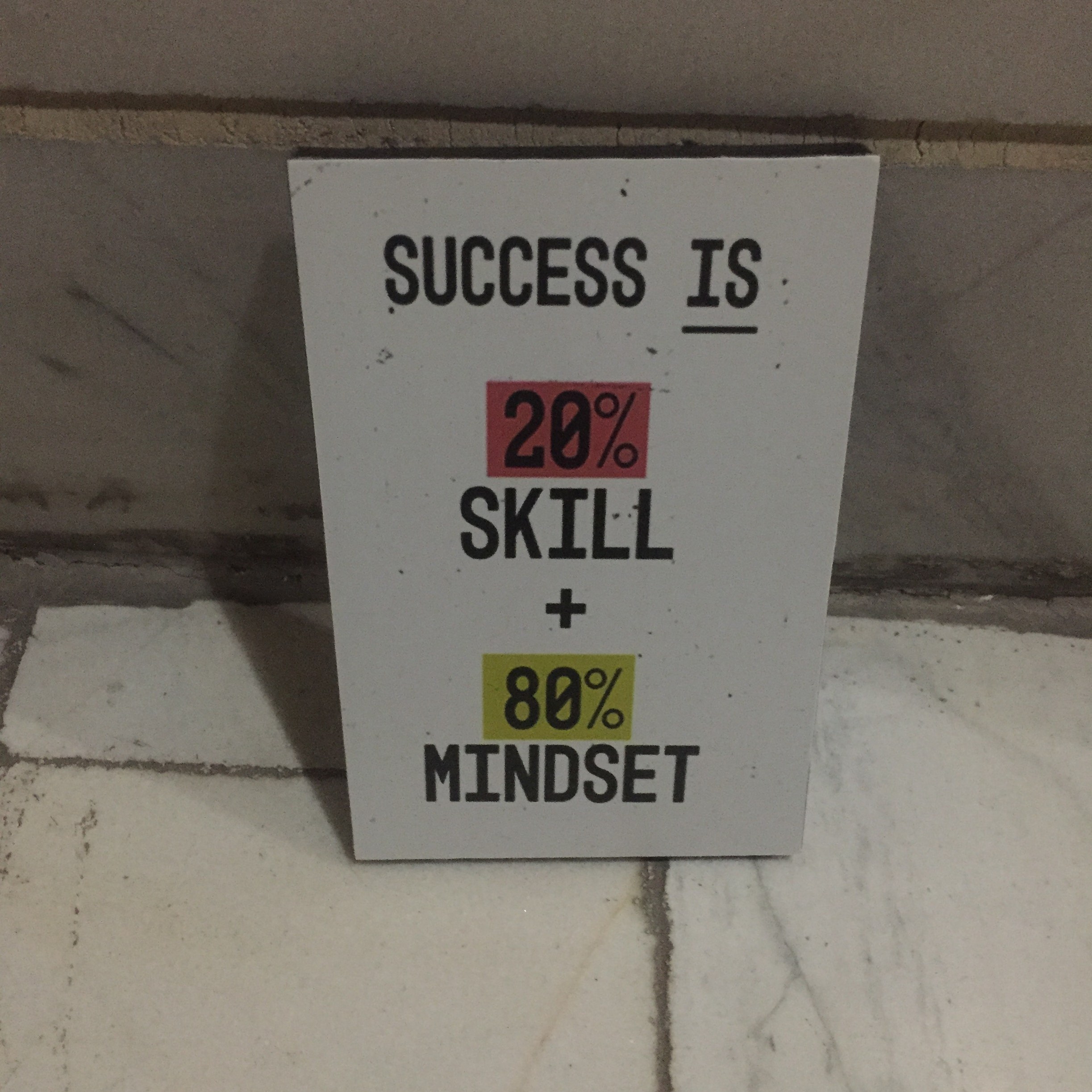 عکس تخته شاسی مفهومی انگیزشی