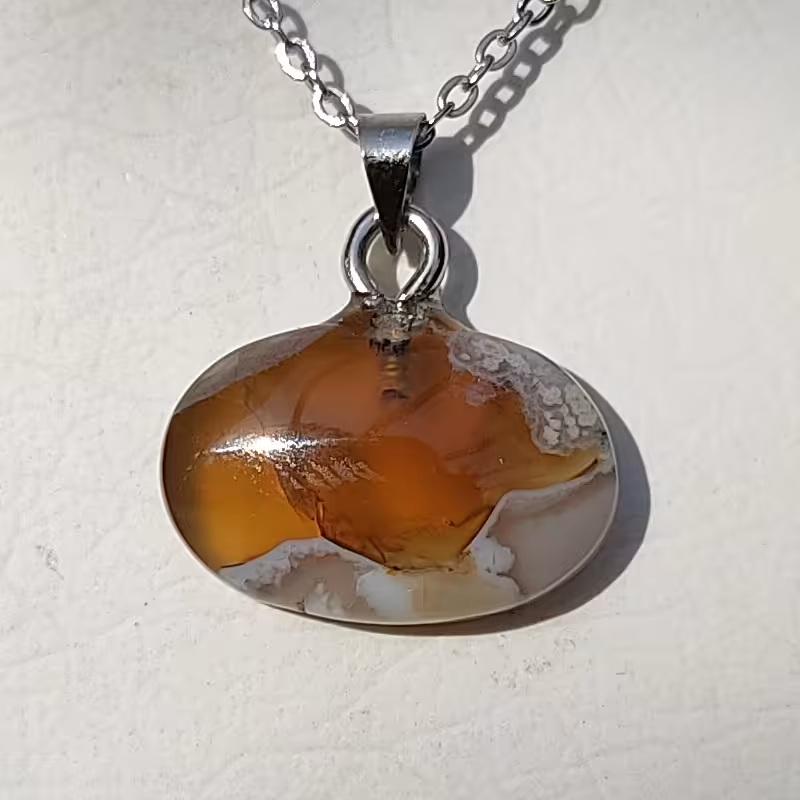 گردنبند سنگ عقیق شجر عسلی با زنجیر استیل رنگ ثابت نقره ای