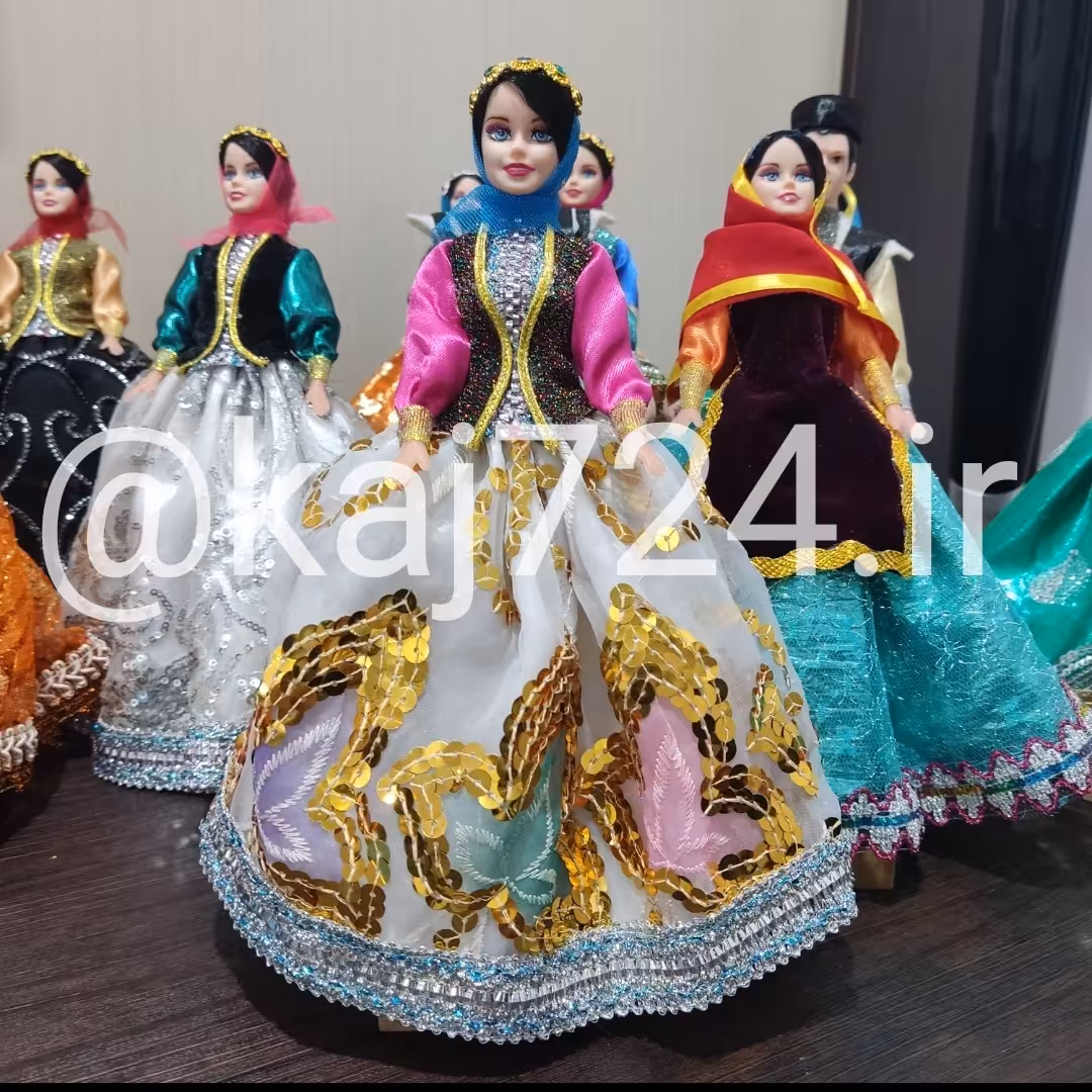 ارسال رایگان یک عدد عروسکِ خانم دامن پولک طلایی طرح سنتی محلی  تزیینی کدk4