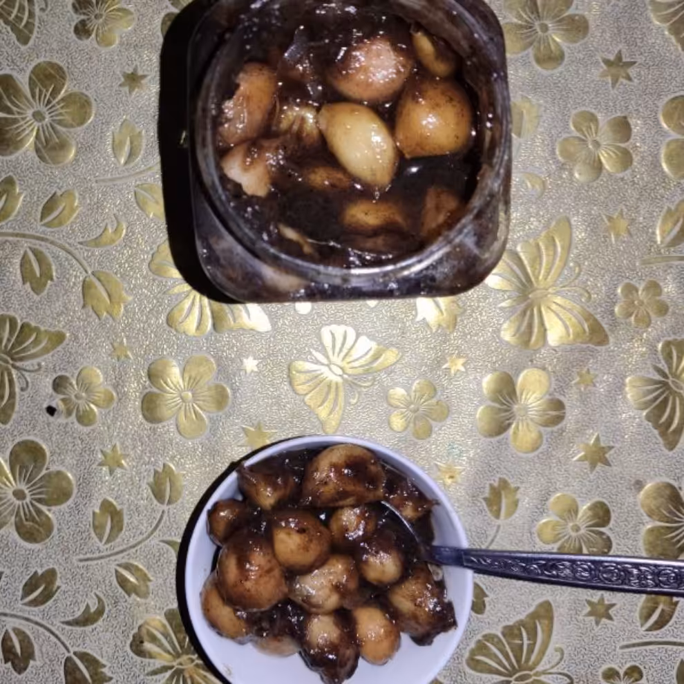 تزشی سیر خانگی