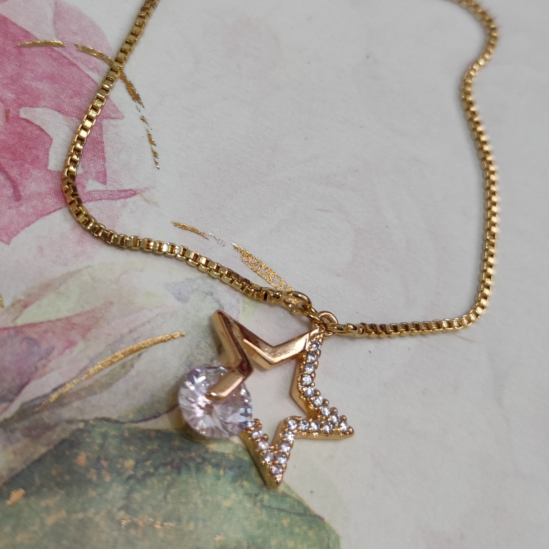 دستبند رنگ ثابت با طرح ستاره و قفل آسانسوری 