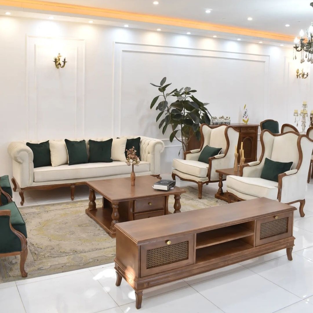 مبل کویین ابزاری