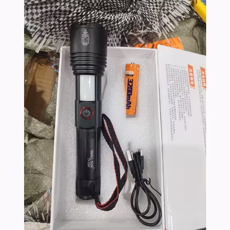 چراغ قوه شارژی اسمال سان2207