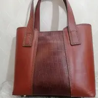 کیف دوشی زنانه چرم گاوی درجه یک جادار و راحت