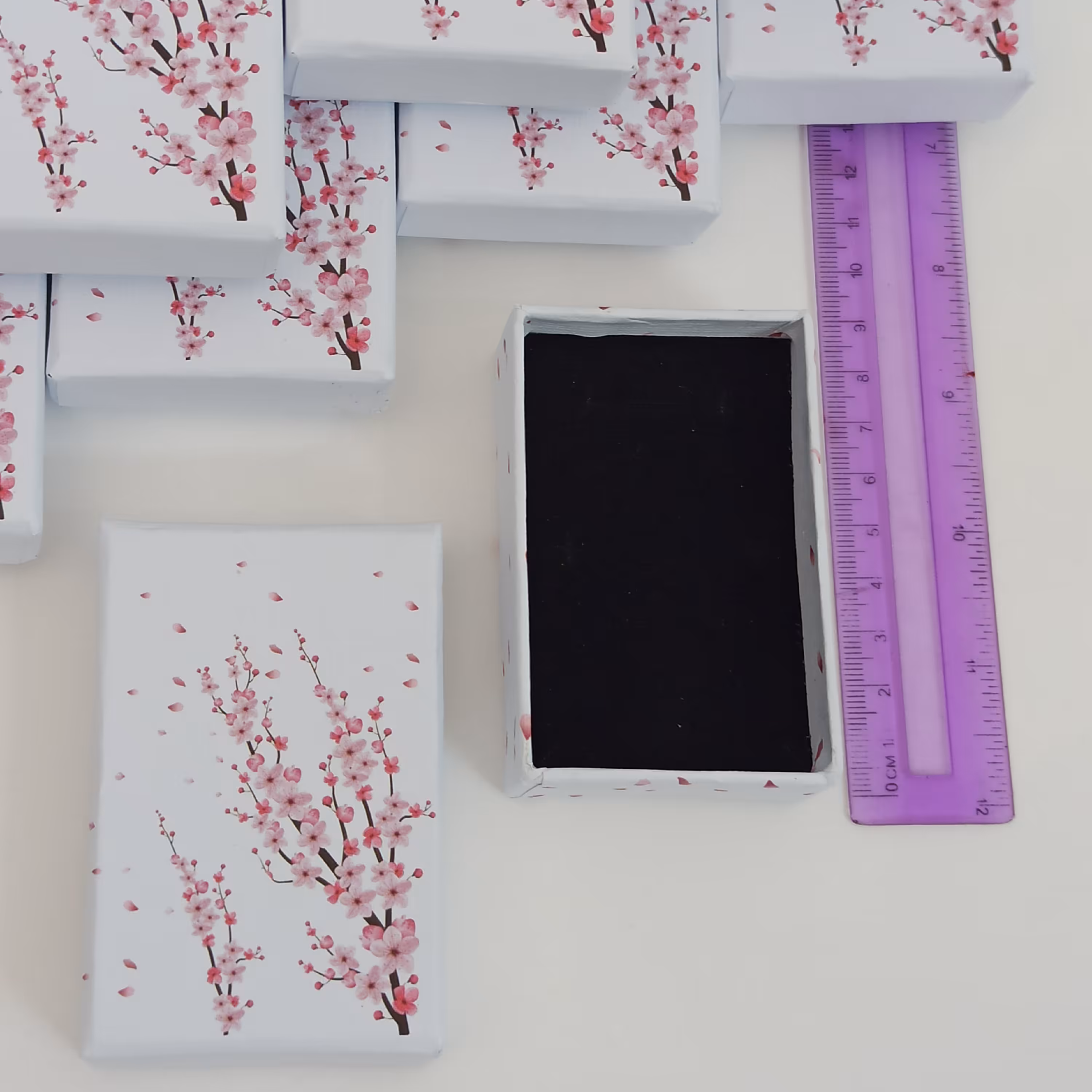 جعبه هدیه زیورآلات مناسب برای گردنبند دستبند گوشواره و جاسوییچی