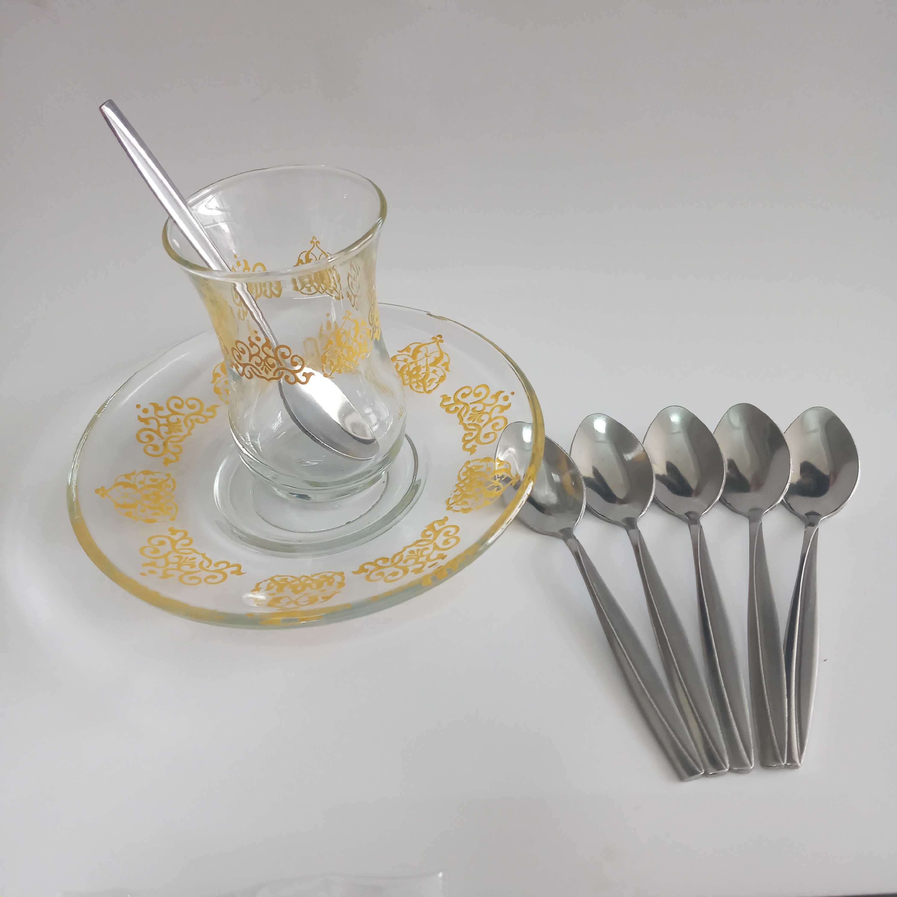 قاشق چایخوری طرح ماینز یک خطی بسته 6 عددی (چایی خوری )جنس فولاد زد زنگ عیار 18 ضخامت 2 میل
