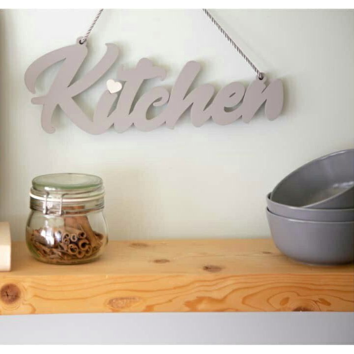 آویز آشپزخانه طرح کیچن قلبی(kitchen) رنگ طوسی