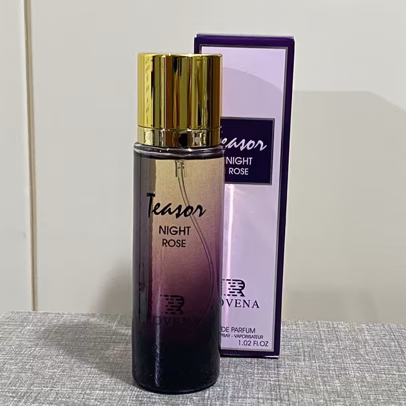 عطر جیبی تریزور میدنایت رز روینا ماه بانو (30میل)