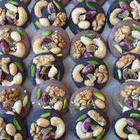 شکلات اجیلی (پس کرایه) 