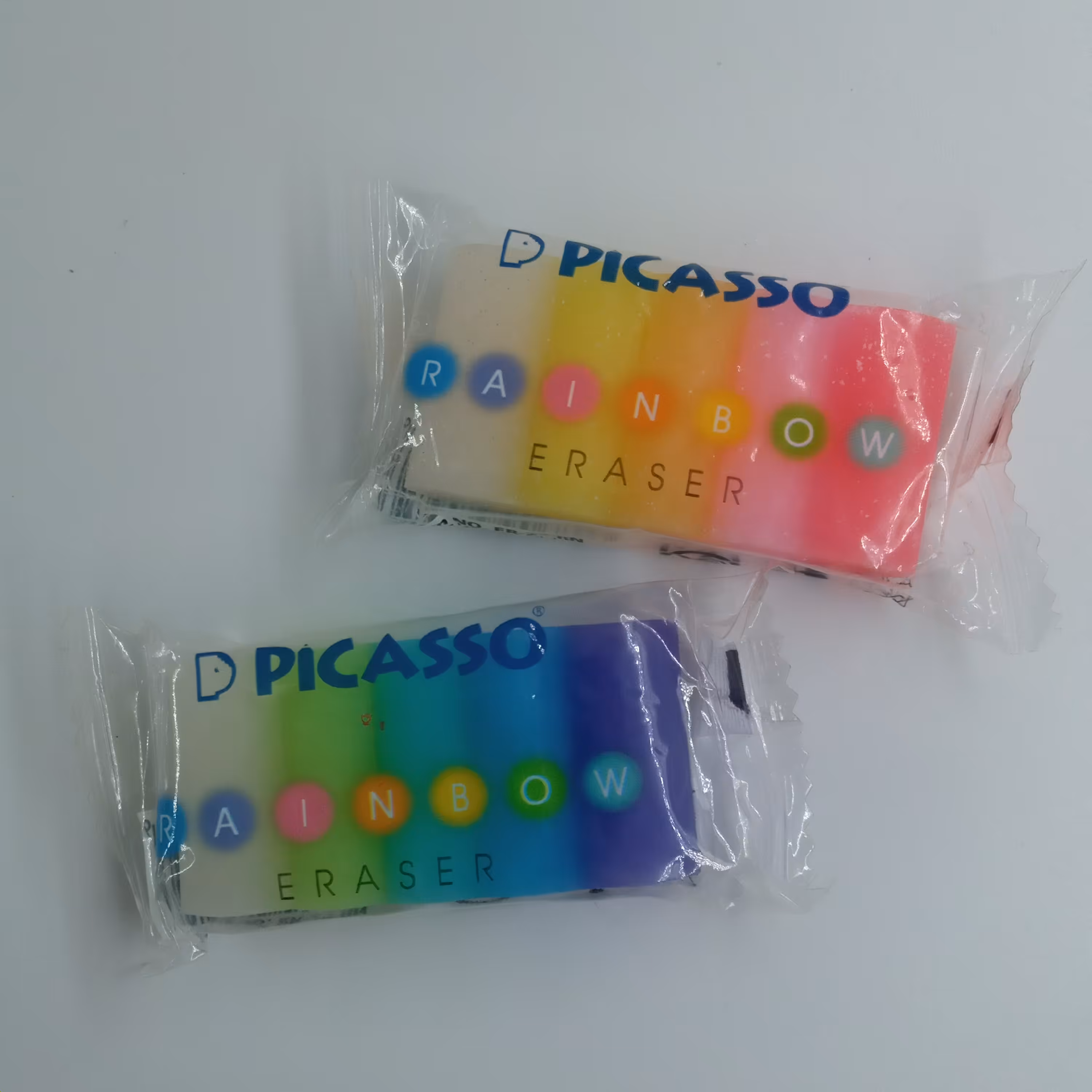 پاک کن چند رنگ پیکاسو با دو طیف رنگی متفاوت