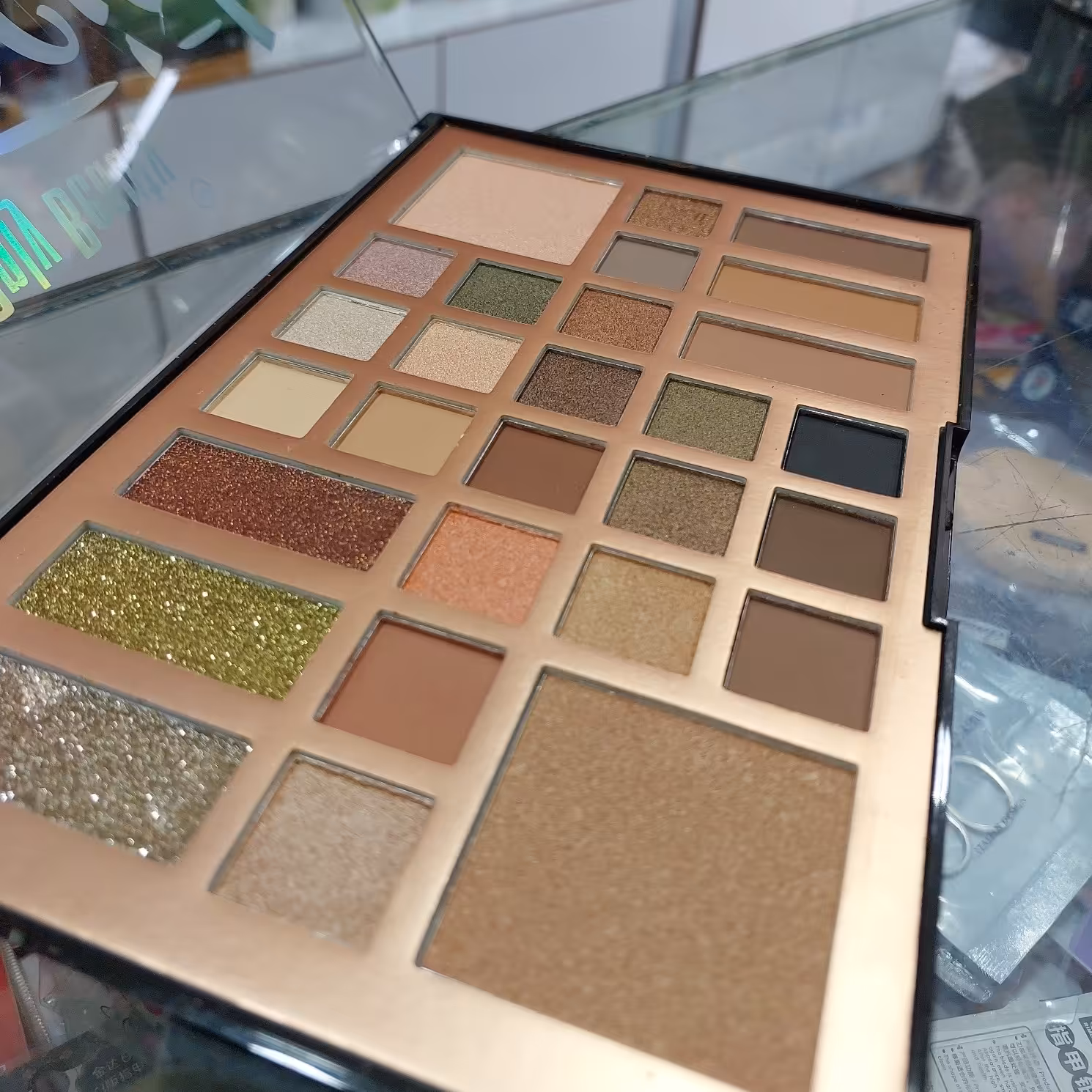 سایه چشم مات و اکلیلی و شاین رنگ بندی جذاب