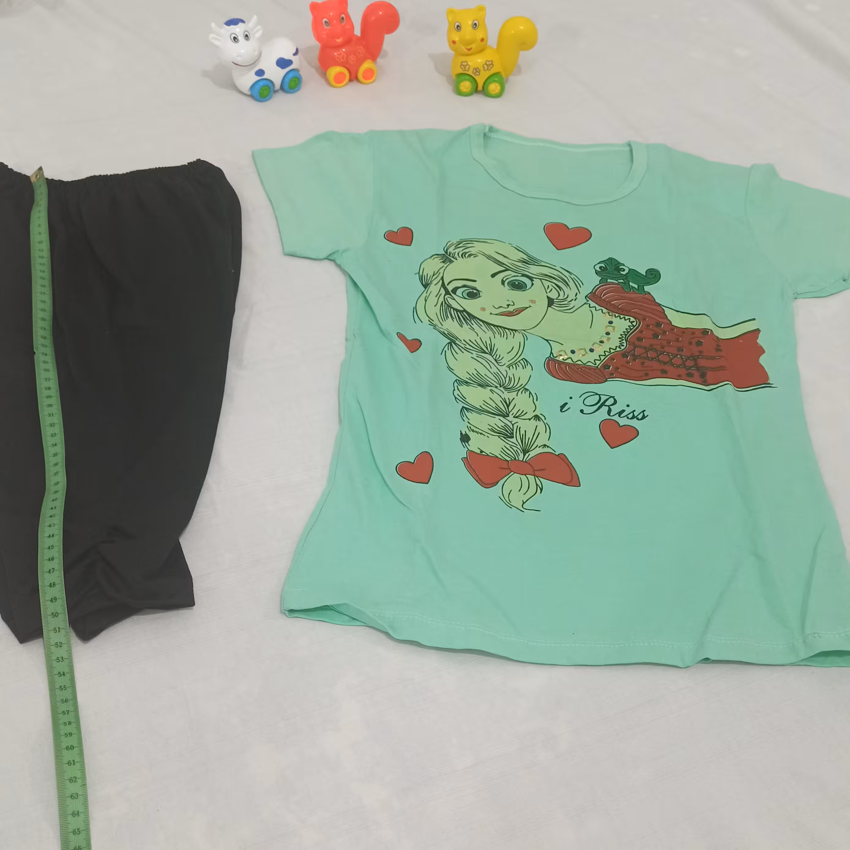 تیشرت و شلوارک 