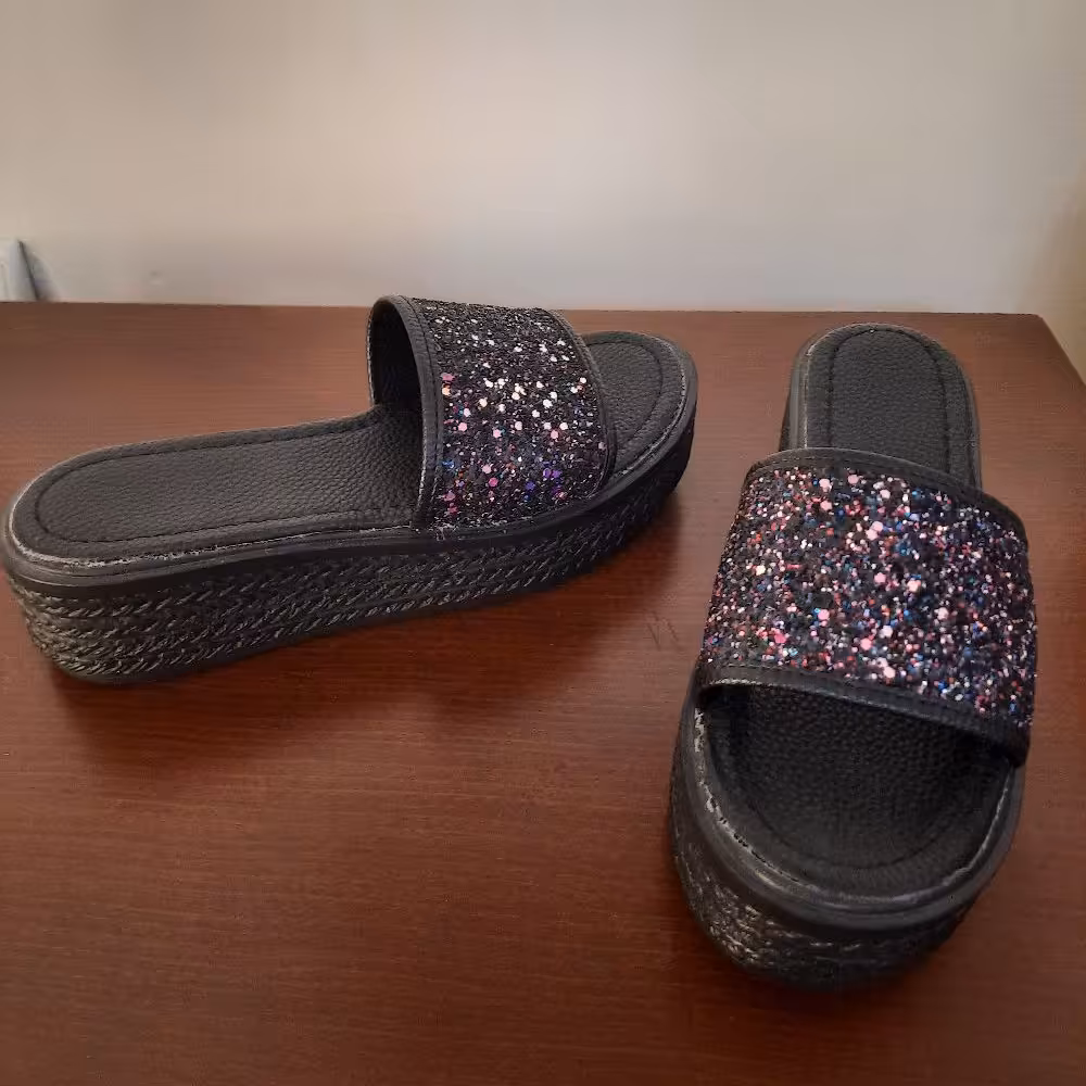 صندل لژ دار زنانه