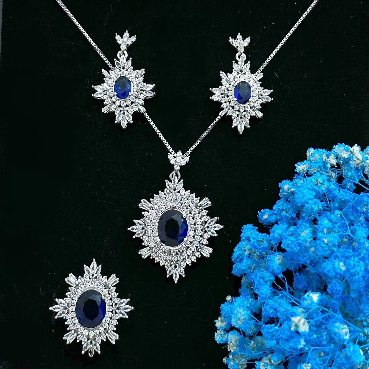 نیمست نقره جواهری یاقوت کبود کد 4009 (با عیار استاندارد نقره 925)