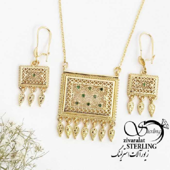 نیمست طرح طلا آویز مربعی کد 17063