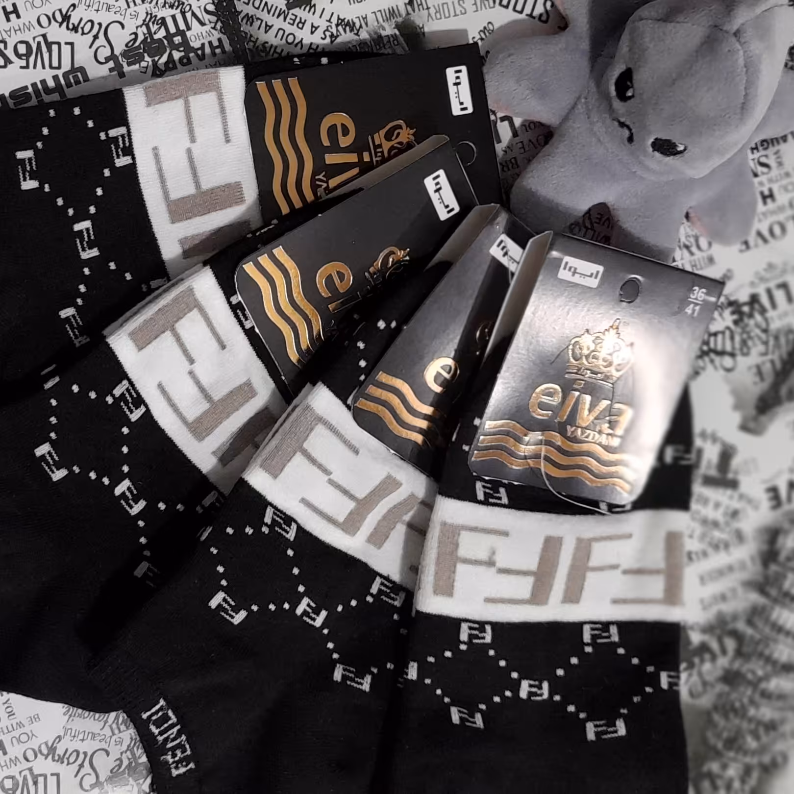 جوراب فندی طرح دار