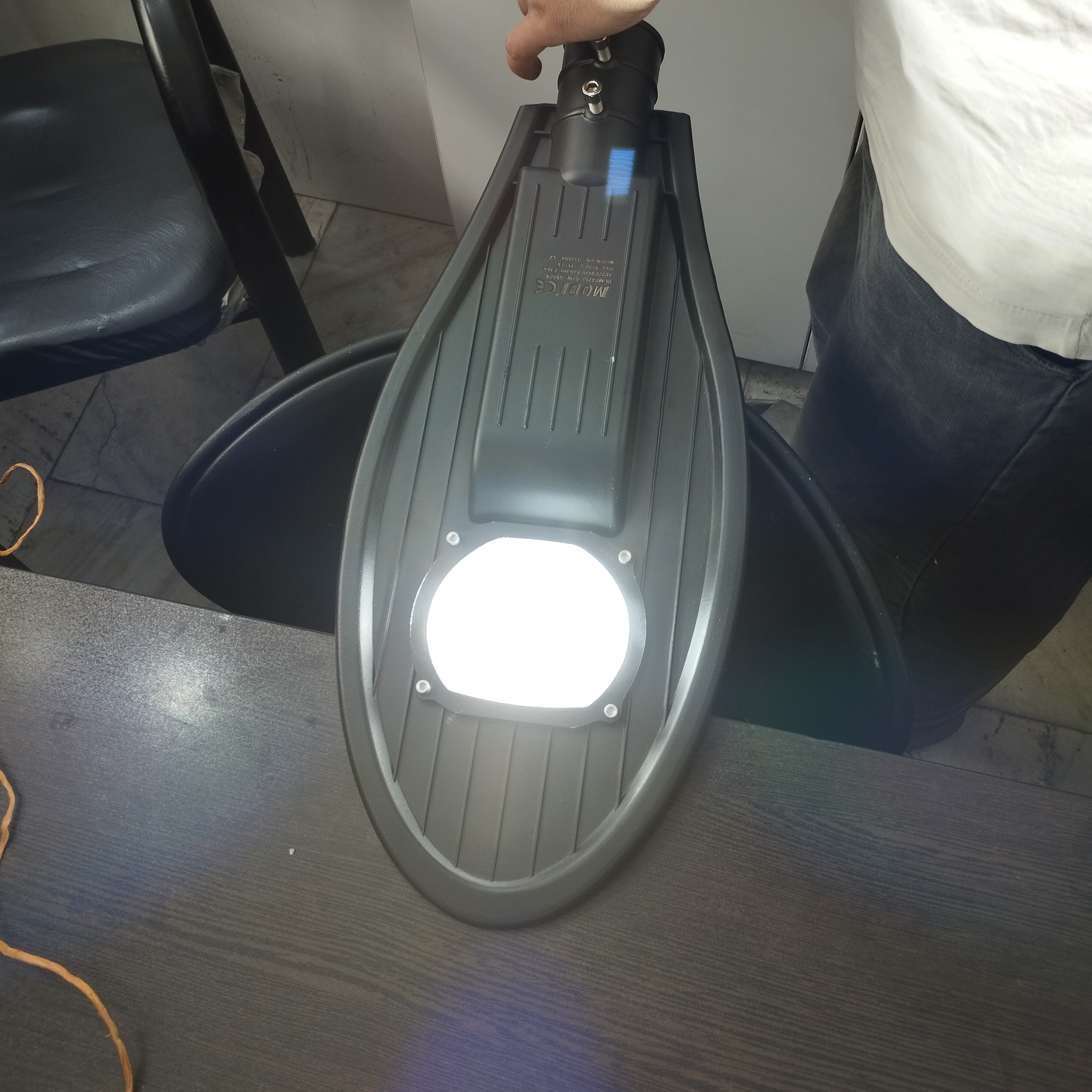 چراغ خیابانی ال ای دی 50 وات مودی