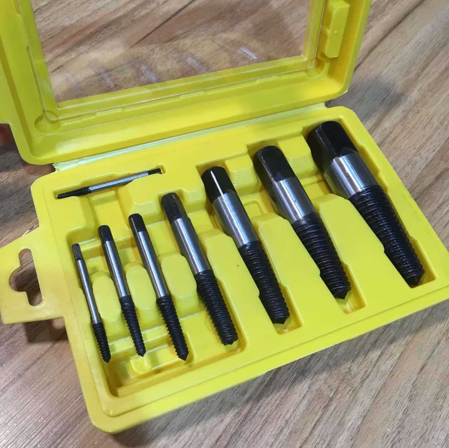 قلاویز چپ گرد سری 8 عددی